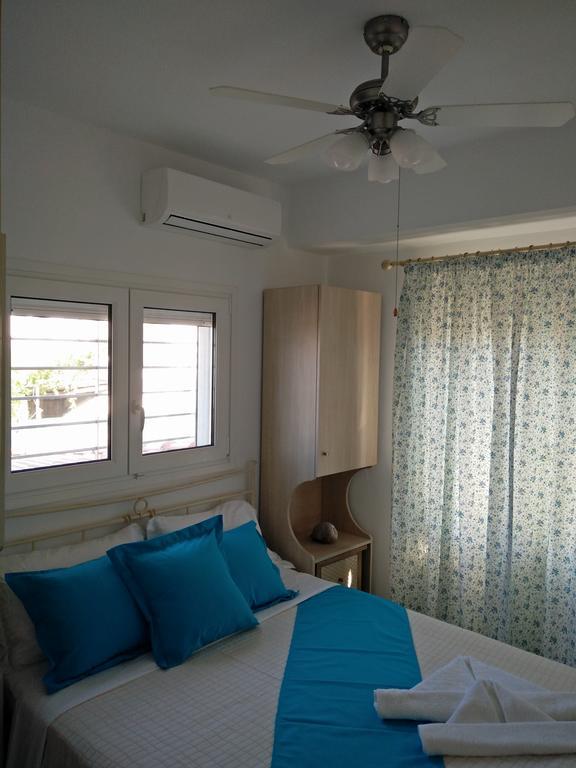 Moriel Seaside Homes Suites Елия Екстериор снимка