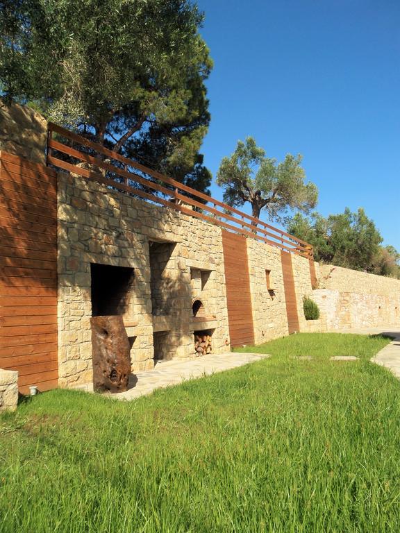 Moriel Seaside Homes Suites Елия Екстериор снимка