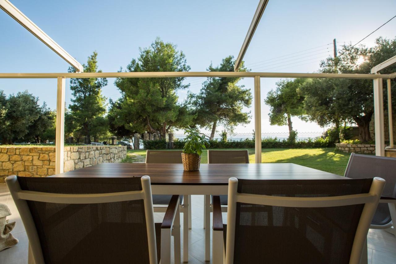 Moriel Seaside Homes Suites Елия Екстериор снимка