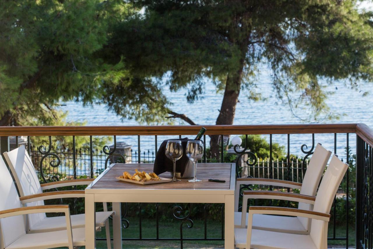 Moriel Seaside Homes Suites Елия Екстериор снимка